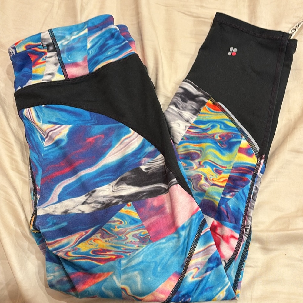 Loved sweaty Betty oil slick pattern